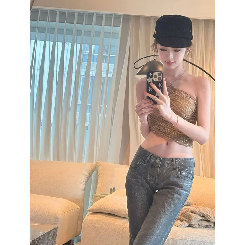 2025年夏季新款肌理褶皱烫钻蕾丝露肩单肩修身弹力背心配牛仔裤女