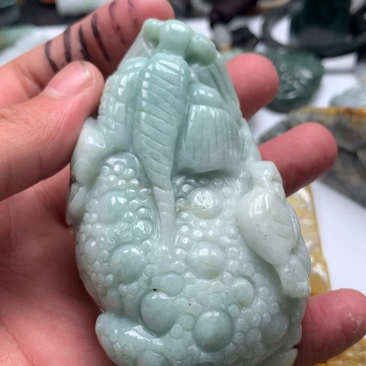 翡翠未镶嵌颈饰保真天然a货翡翠