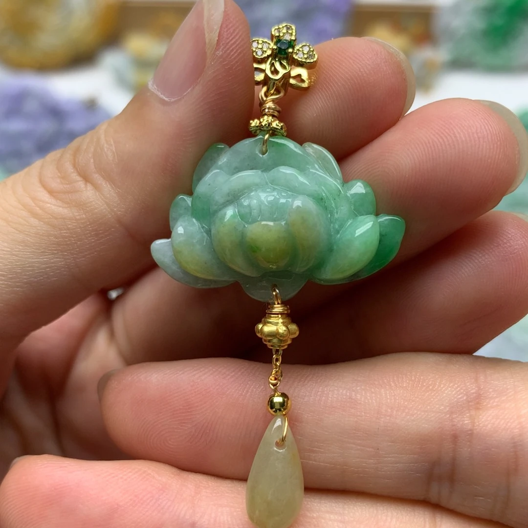 翡翠未镶嵌颈饰翡翠