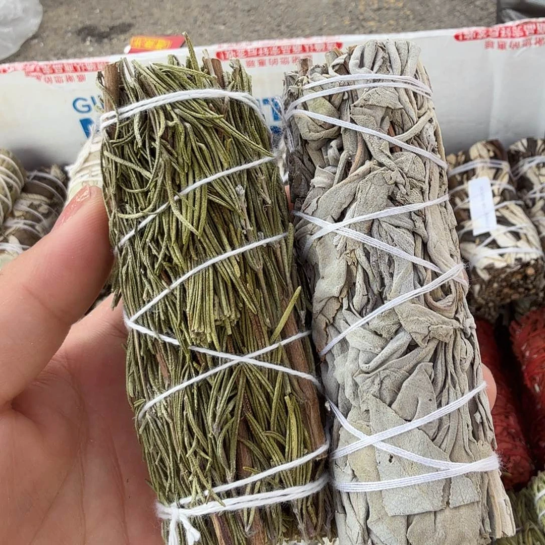 摸****未镶嵌颈饰紫晶白
