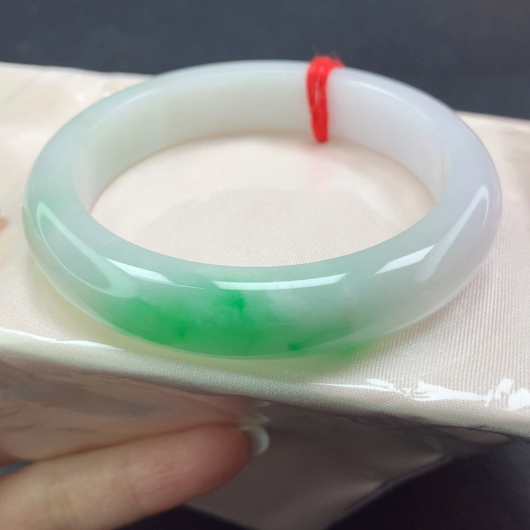 翡翠手镯未镶嵌（34号）