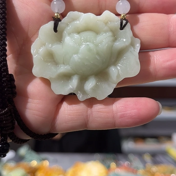 岫玉未镶嵌毛衣链