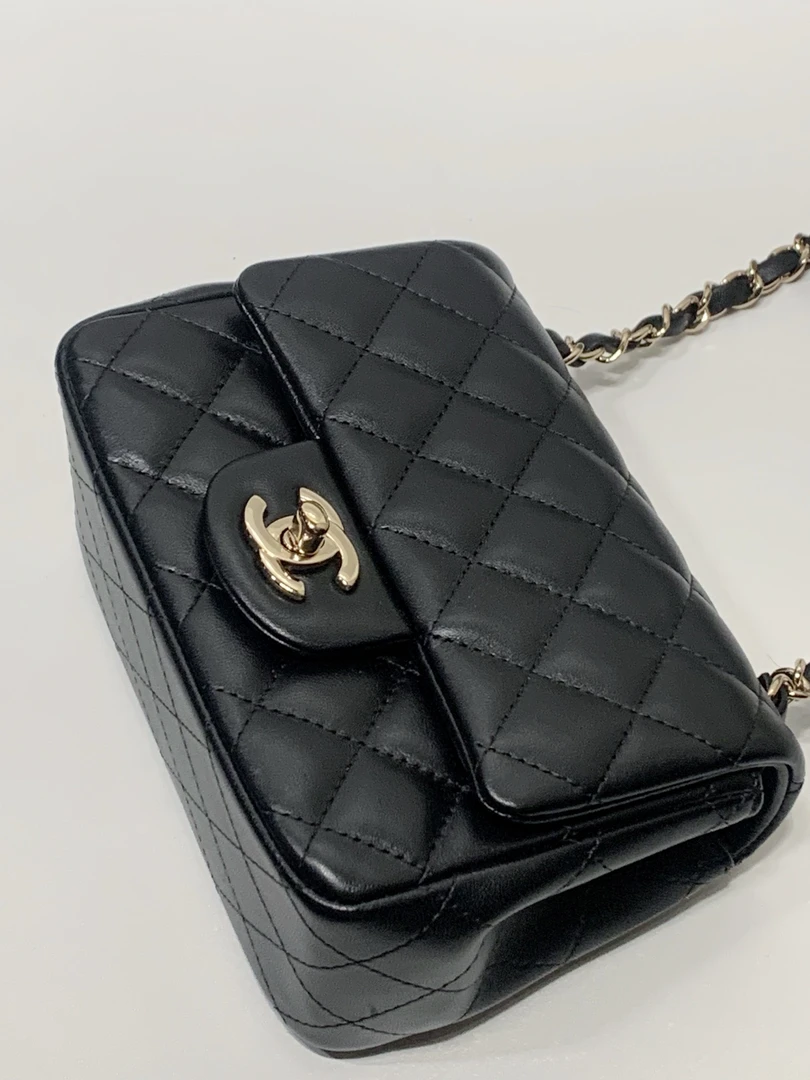 99新 Chanel/香奈儿 25C 黑金菱格纹羊皮方胖子 /12078306/一店