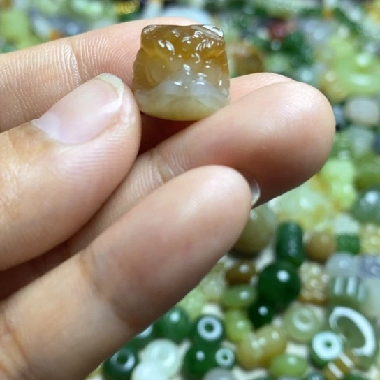 和田玉配件未镶嵌
