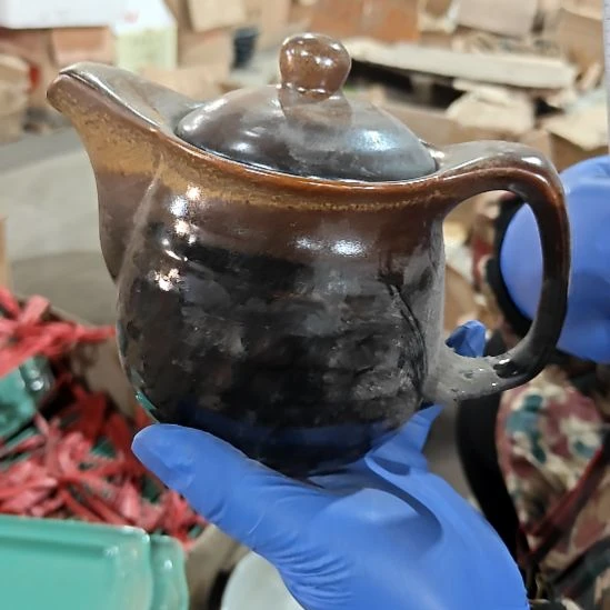 摆件陶瓷盘子碗啥都有