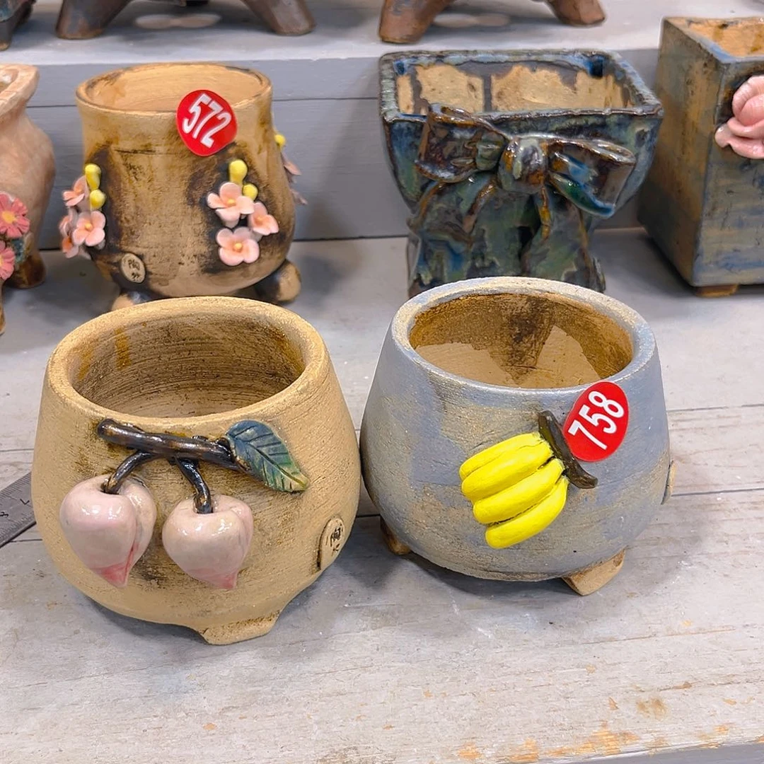 758 号陶然花盆厂家直销。