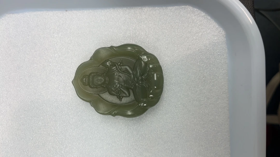 和田玉大势致菩萨