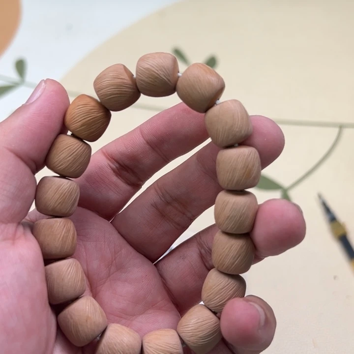 吊坠白玉菩提黄色3480