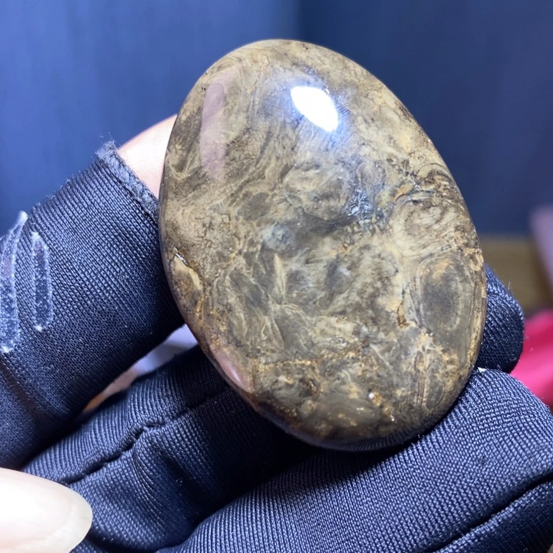 琥珀未镶嵌裸石……