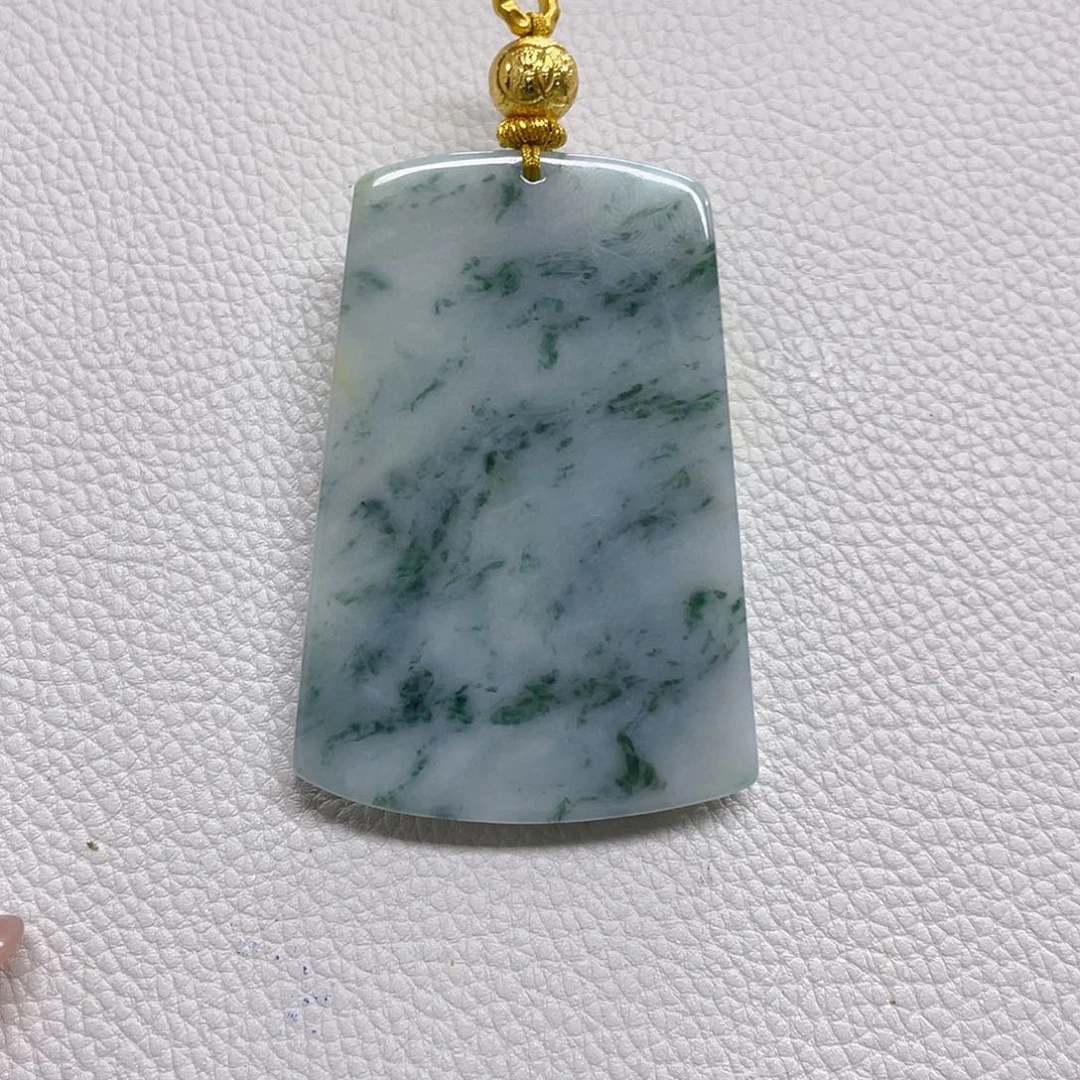 翡翠未镶嵌颈饰翡翠无事牌