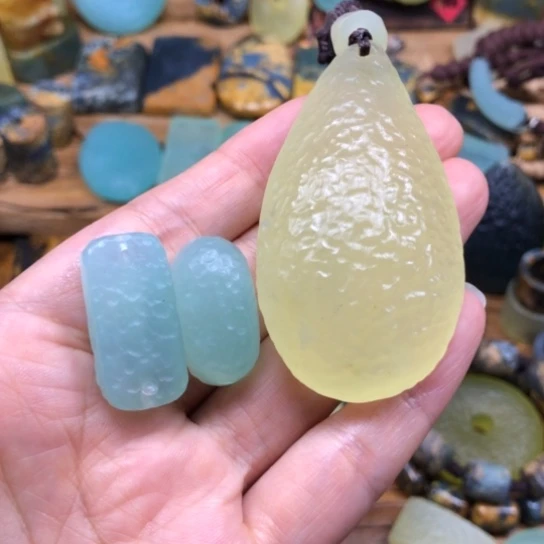 惜****蛇纹石玉合金颈饰
