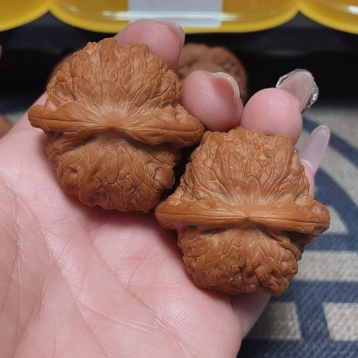 文玩核桃把件血麒麟42