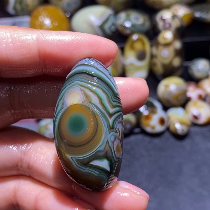 玛瑙/玉髓未镶嵌珠宝半成品69