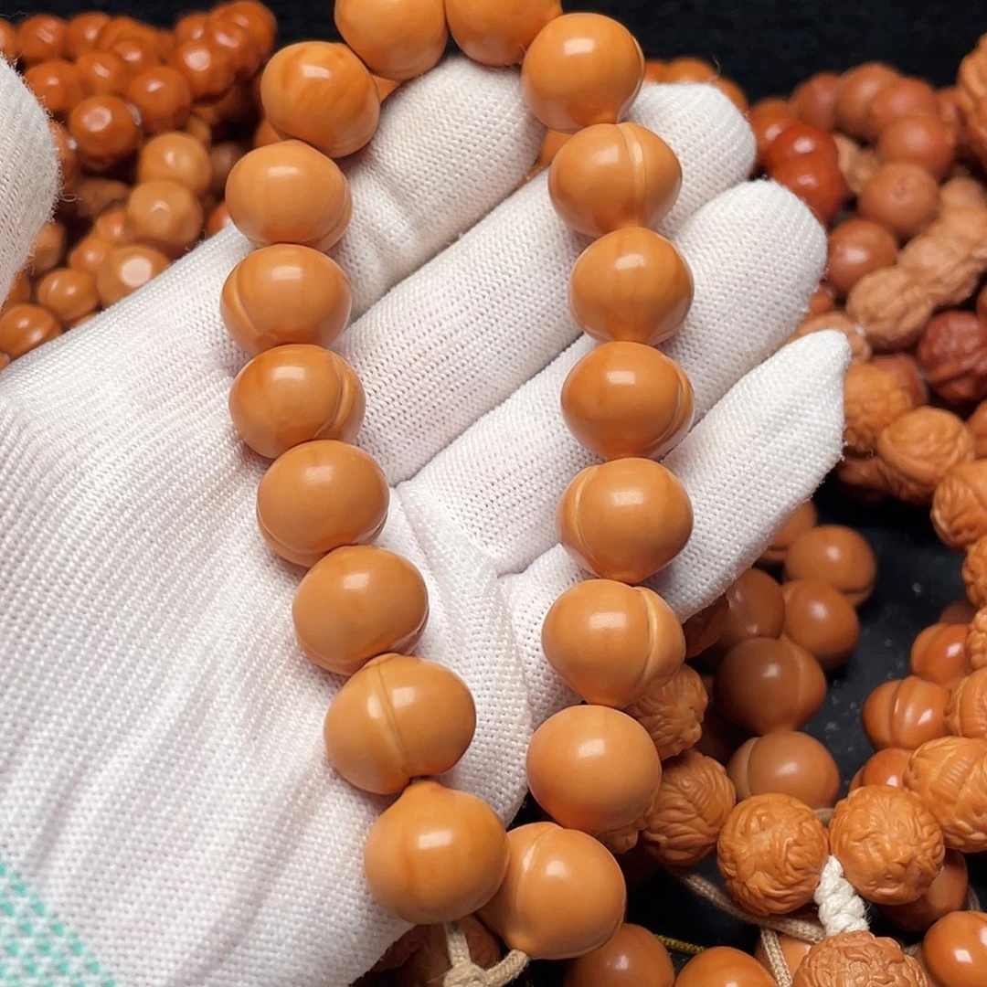 吊坠猴头核桃屁桃