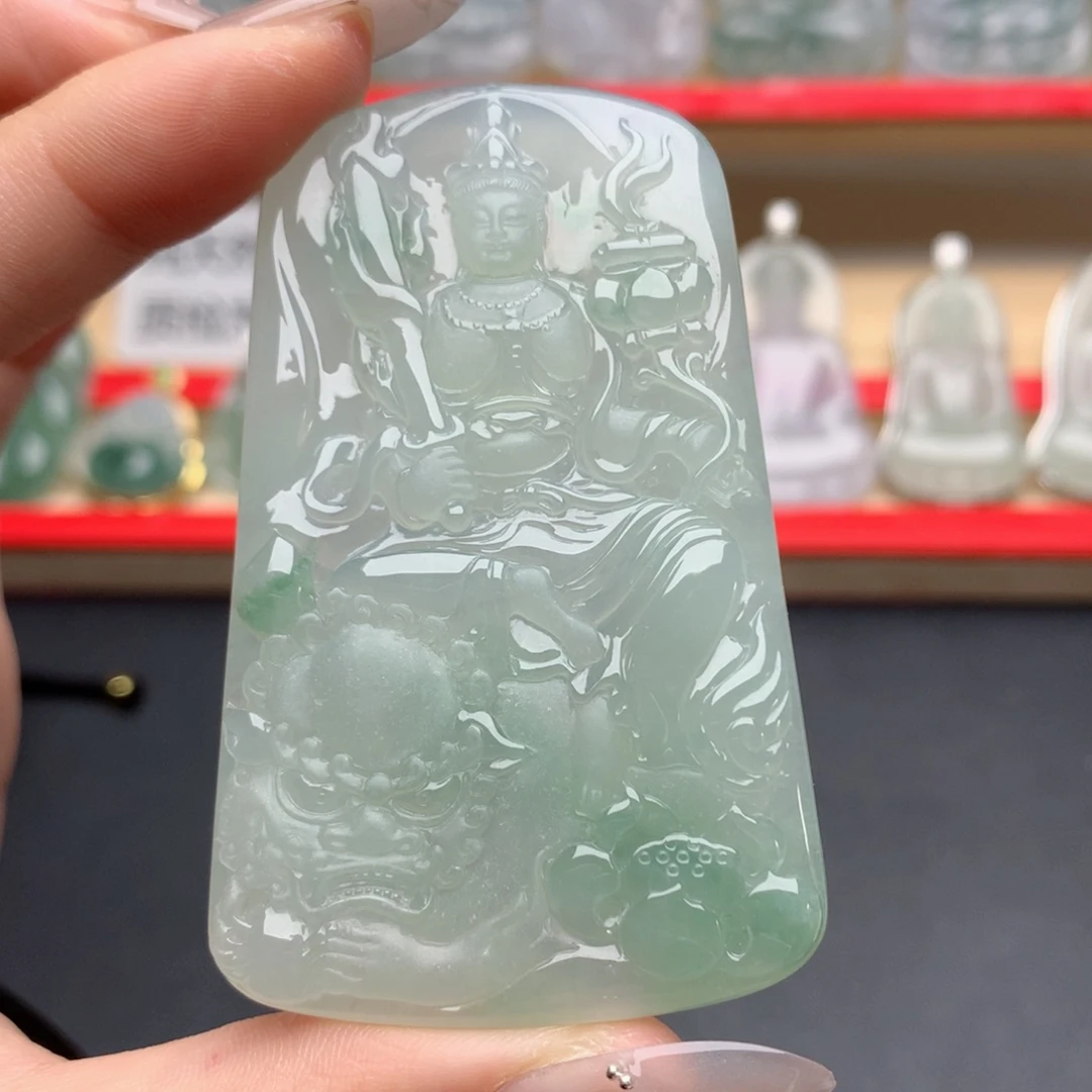 快***些翡翠未镶嵌颈饰文殊菩萨