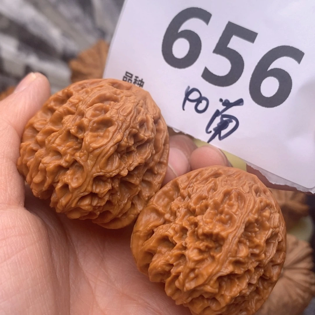 文玩核桃把件656号40南疆