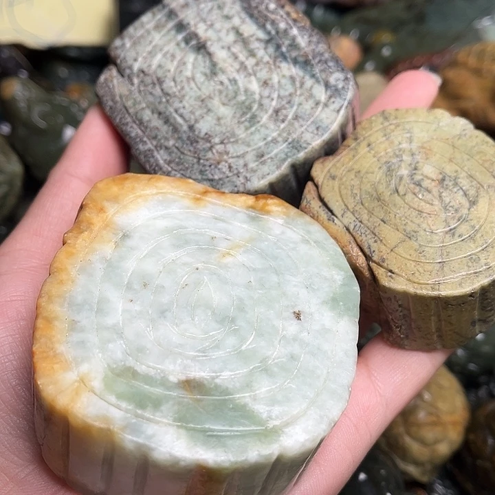 岫岩河磨玉（透闪石质玉）未镶嵌挂件