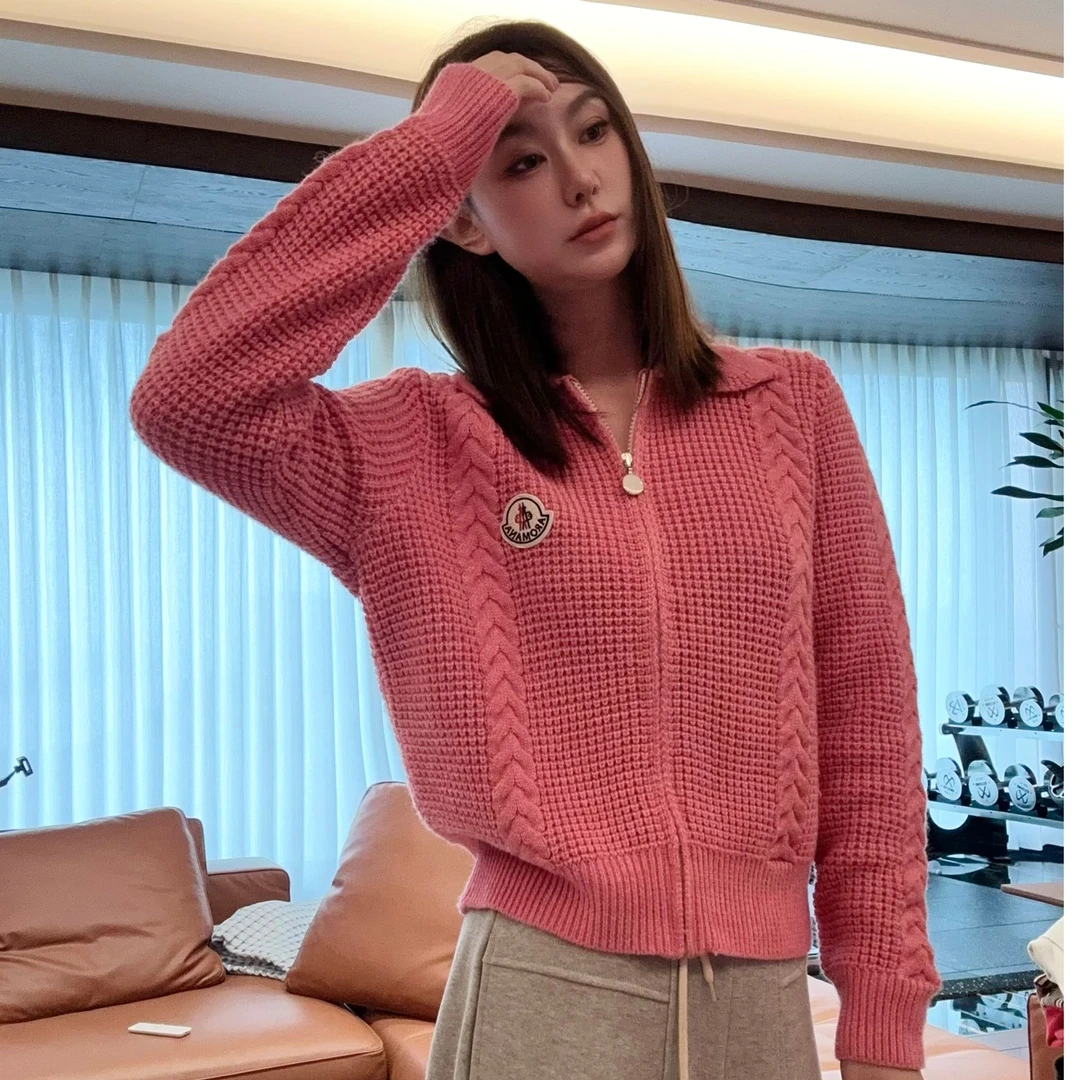 【刺绣翻领毛衣】MYBL59392秋冬新款舒适百搭户外出游显白宽松毛衣