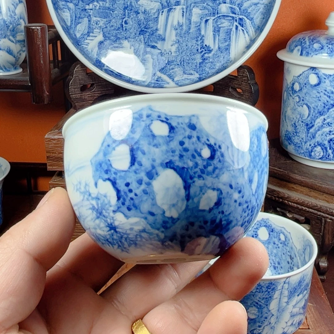 冬***冬微微瑕太湖石青花缸杯