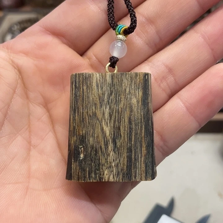 沉香吊坠奇楠挂件红油老料