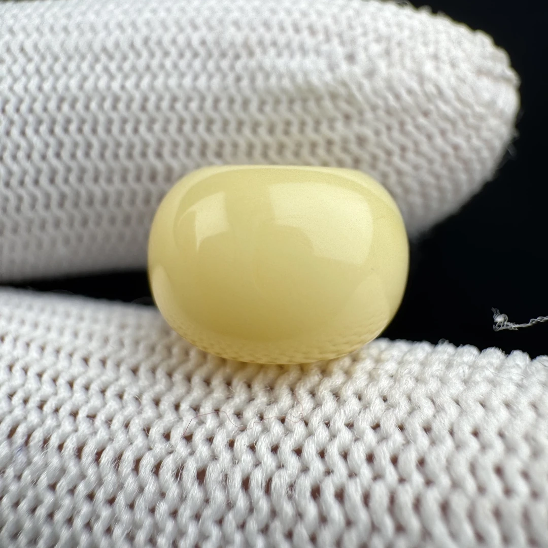 J6280天然原矿俄料蜜蜡墩子12*8.2mm支持鉴定假一罚十