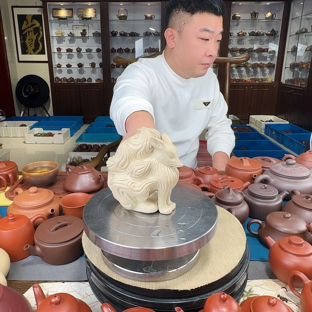 紫砂茶壶九尾狐段泥