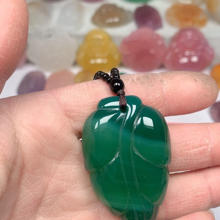 和田玉颈饰未镶嵌苏*?