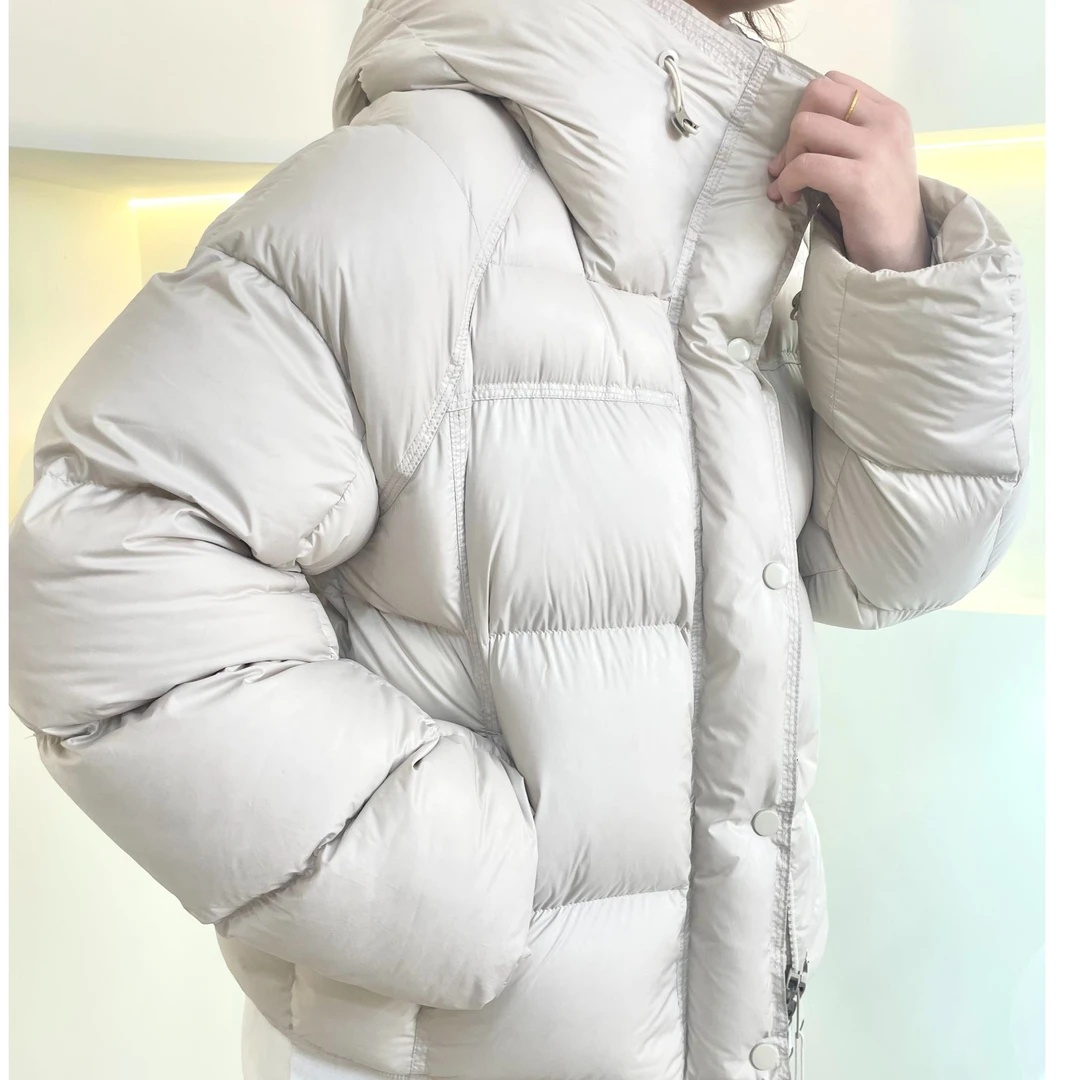 云朵泡芙90白鹅绒时尚百搭短款羽绒服气质冬季保暖F001