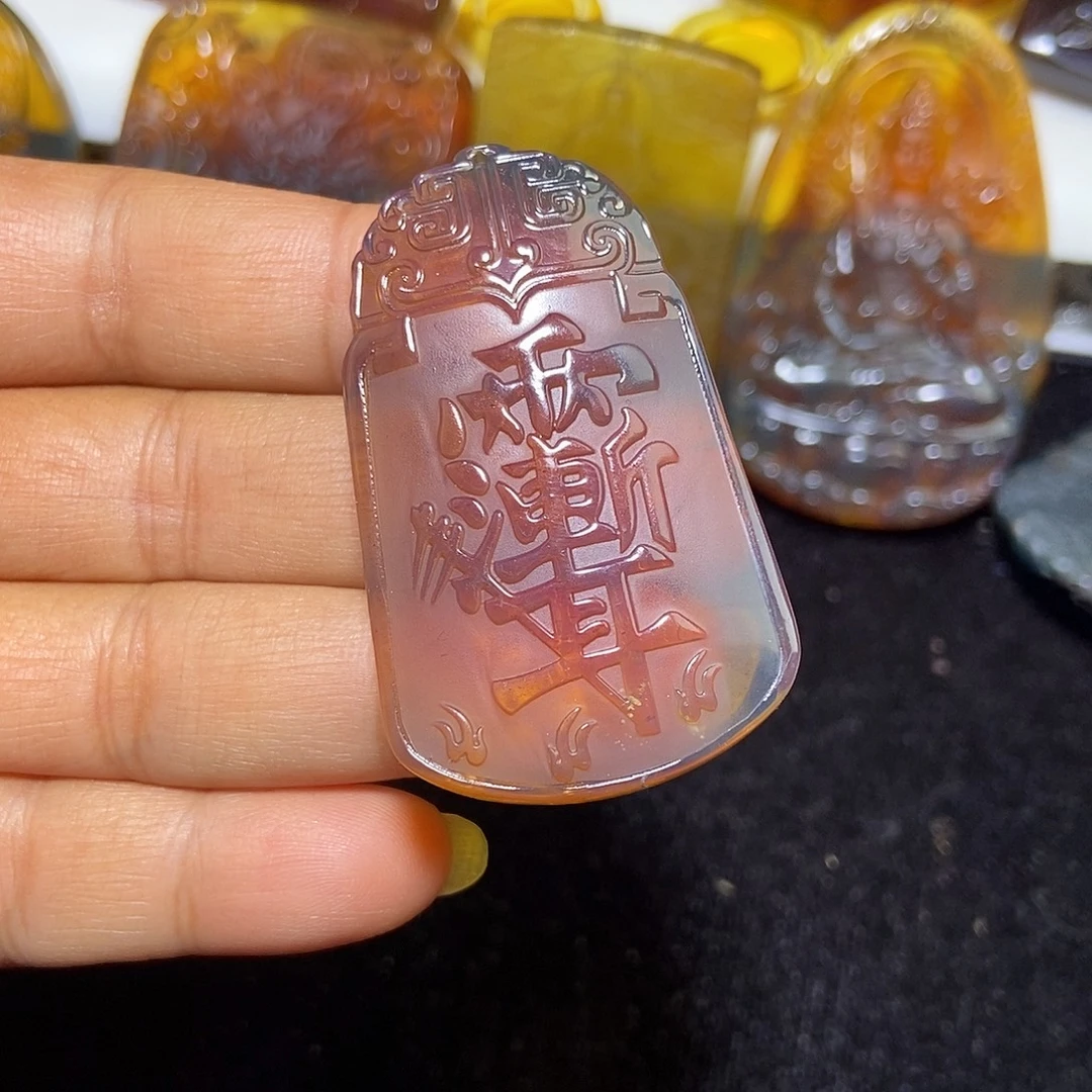 琥珀未镶嵌颈饰缅甸天然琥珀吊坠