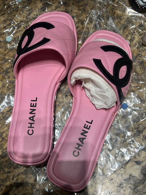 95新 Chanel/香奈儿 chanel康鹏黑粉拖鞋