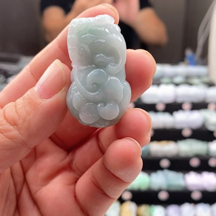 【闪购商品】颈饰未镶嵌翡翠风**狙