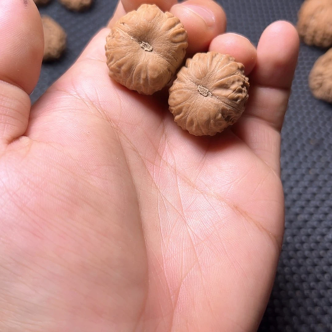 文玩核桃吊坠小南瓜