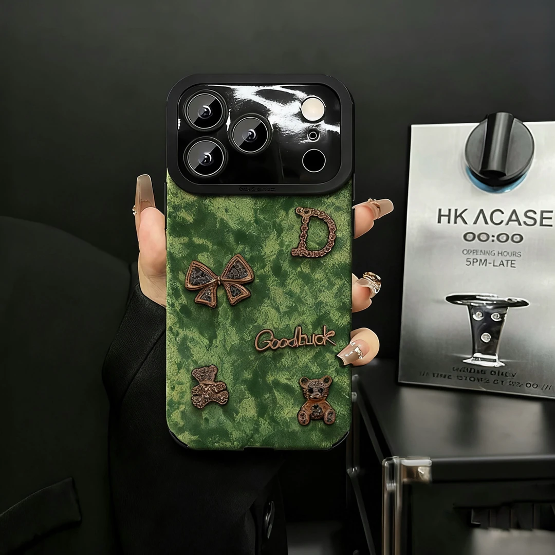 瞳眼翻毛皮适用苹果17PRO华为VIVO/OPPO金属小熊蝴蝶手链手机壳