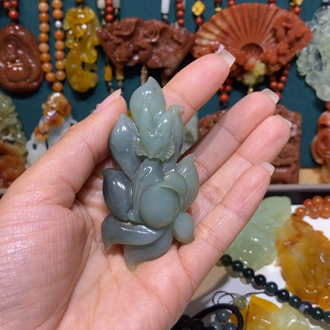 爆***雪蛇纹石玉未镶嵌颈饰