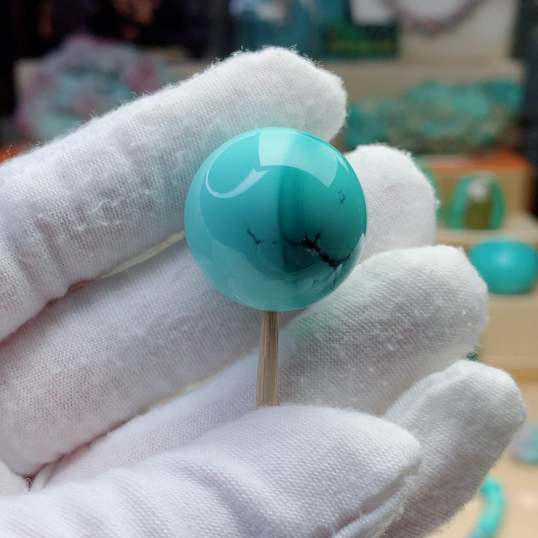 绿松石颈饰未镶嵌