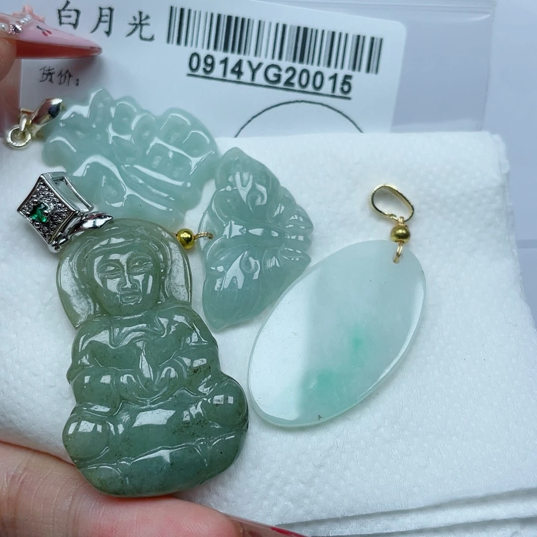 吊坠(不含链)未镶嵌翡翠