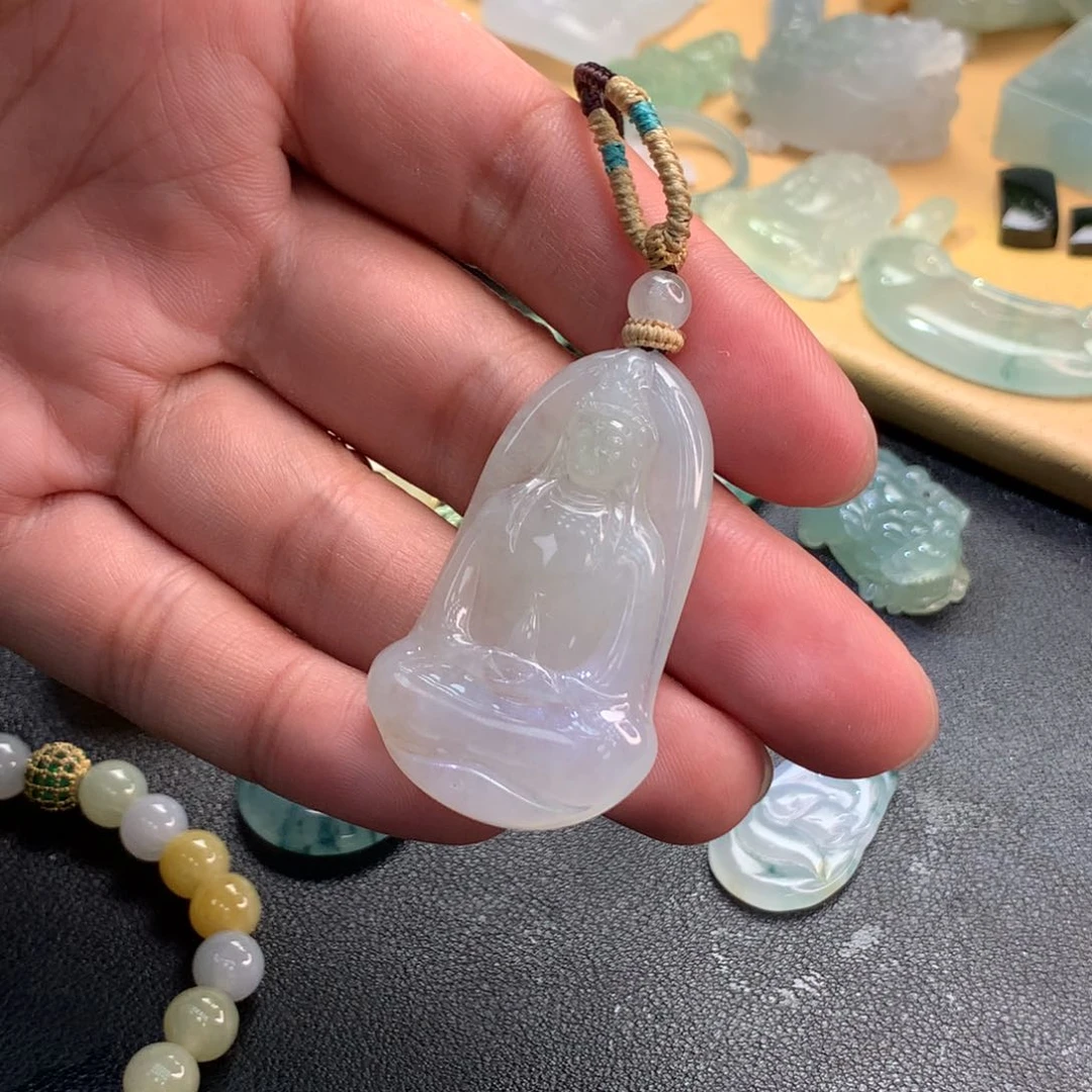 颈饰未镶嵌翡翠挂件