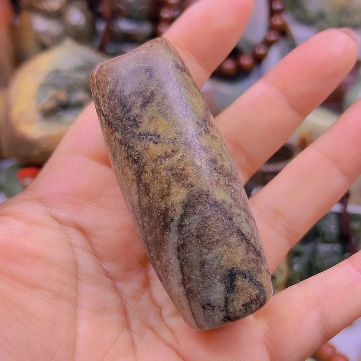 岫岩河磨玉（透闪石质玉）未镶嵌把件