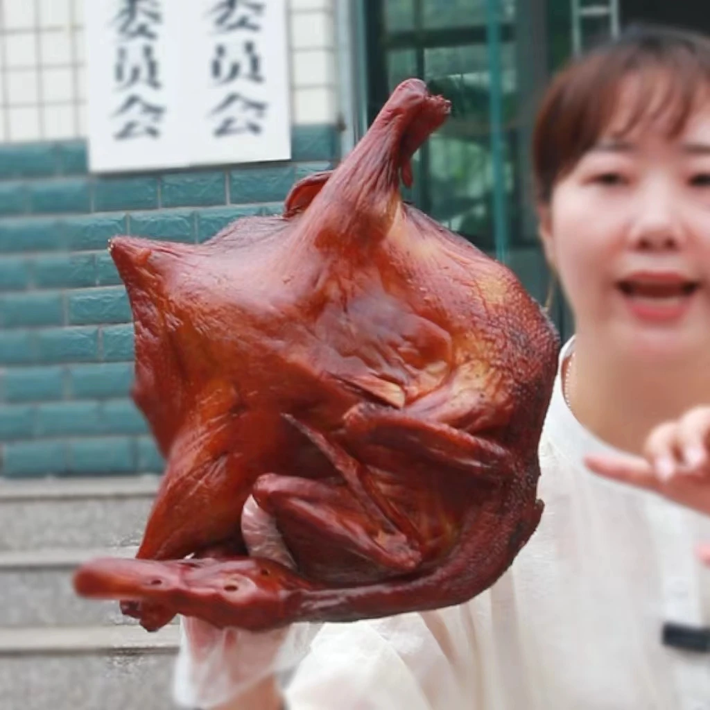 【村干部李慧推荐】农村五谷杂粮散养烟熏土麻鸭