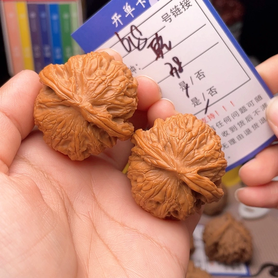 核桃文玩手捻核桃618