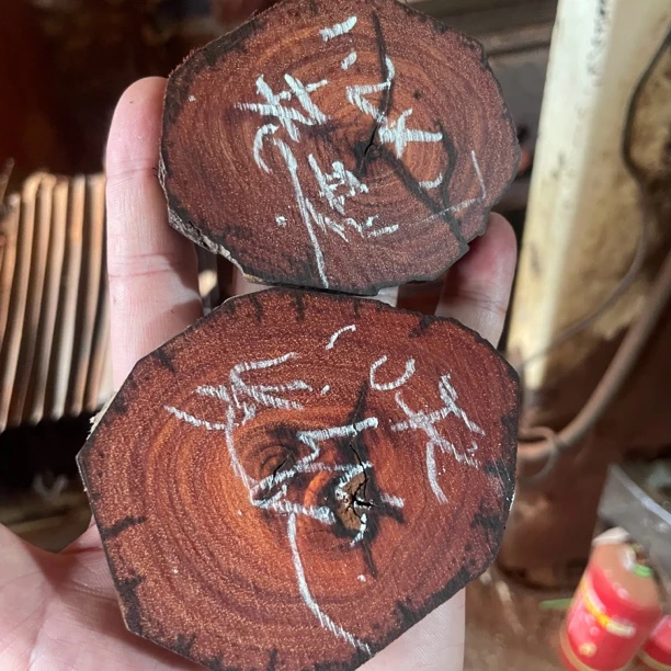 印度小叶紫檀12mm*17颗手串 现切款(多样性发其一)