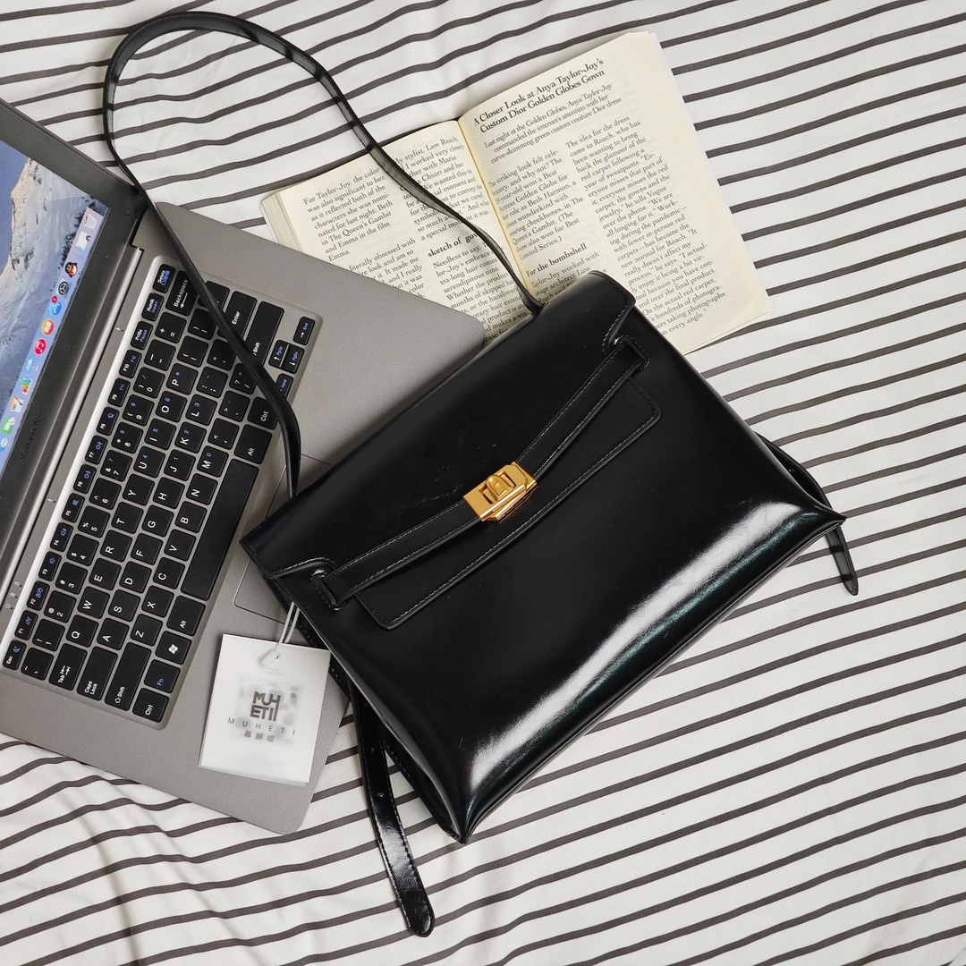 一张同学【长约28宽10高23cm】时尚单肩斜挎包C8606黑