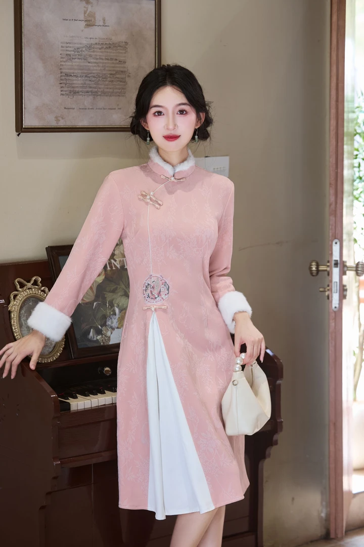 【豆蔻】高端秋冬加绒新款新中式年轻款奥黛旗袍连衣裙披肩加厚日常