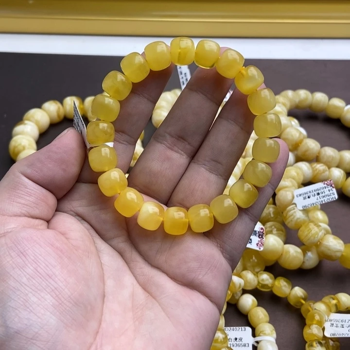 未镶嵌琥珀珠宝奇石蜜蜡