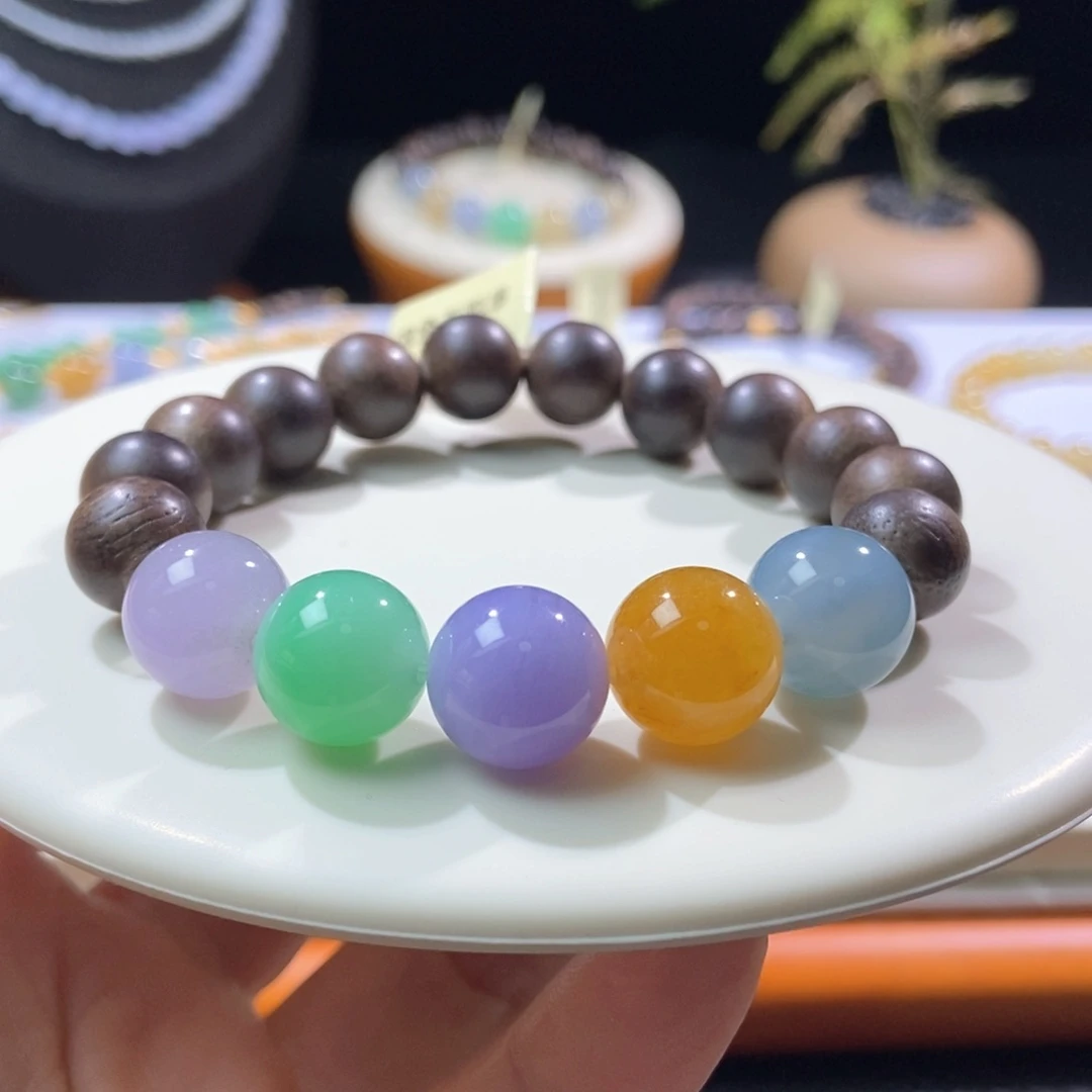 翡翠未镶嵌颈饰浓彩多宝12+