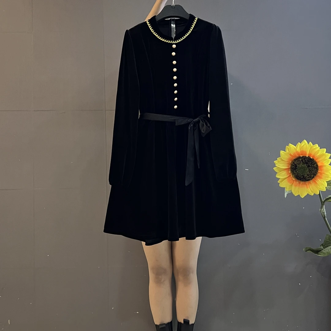 赫本风收腰显瘦黑色丝绒连衣裙秋季新款气质千金风裙子