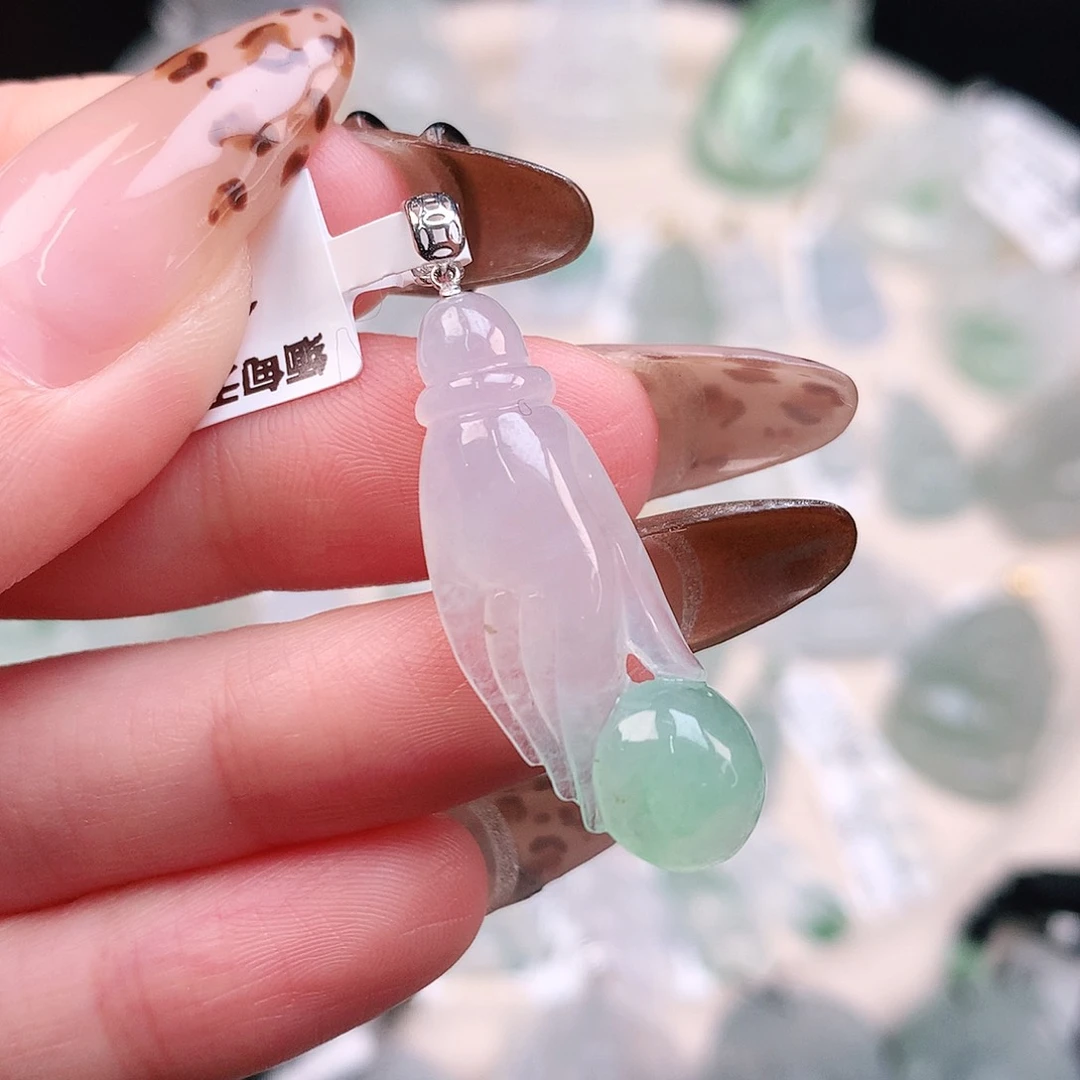 翡翠颈饰18K金镶嵌飘绿佛手37、31、11、6