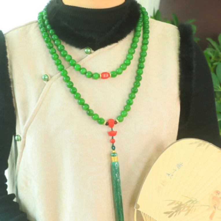 1951630玉美人小程精品和田玉温润细腻佩戴舒适老坑冰底碧玉项链