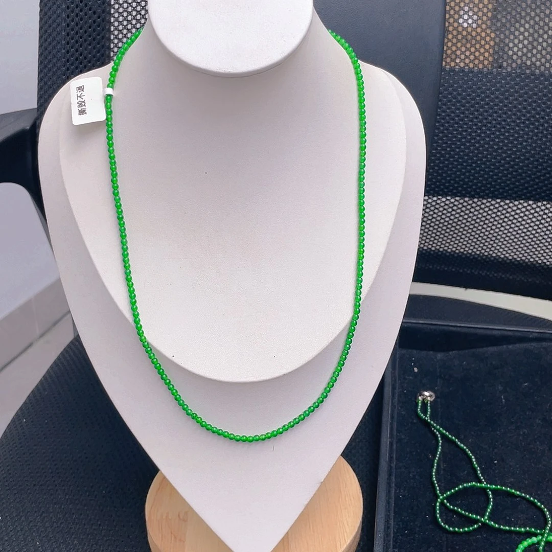 翡翠未镶嵌项链