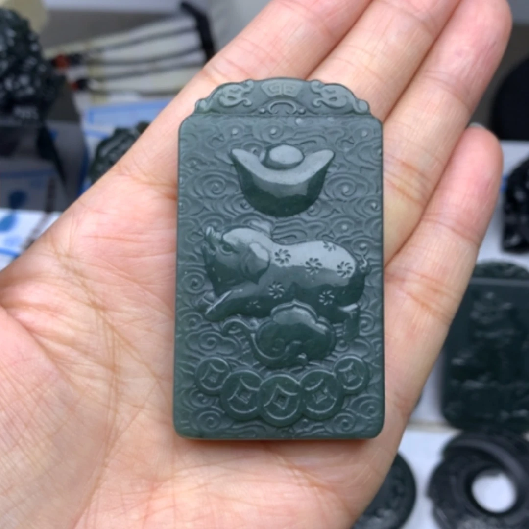 【闪购商品】颈饰未镶嵌和田玉双面雕刻